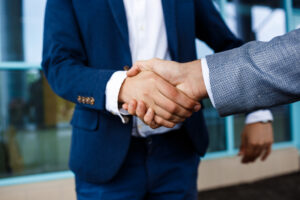 5 Ways to Win B2B Bids and Close Deals